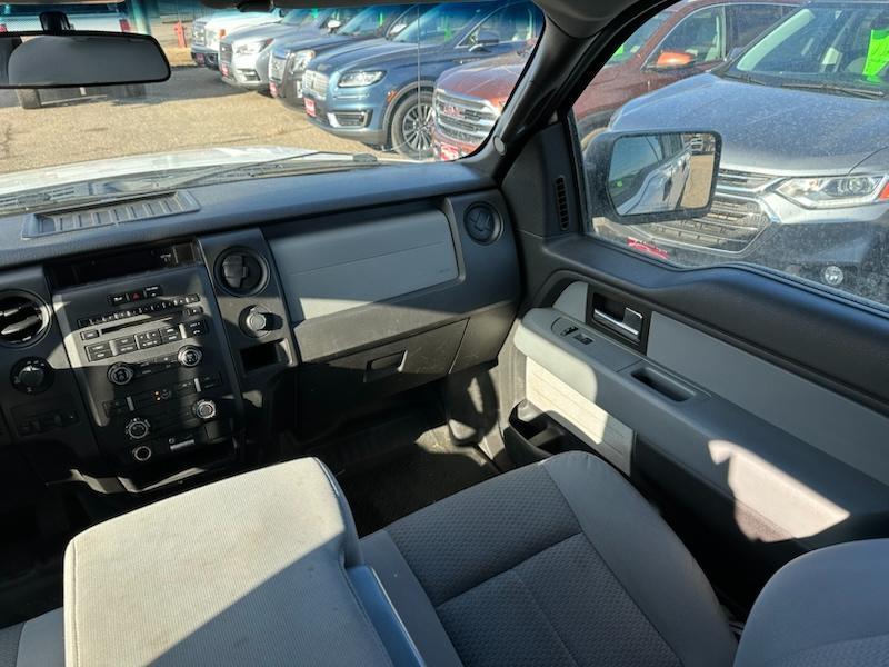 Ford F-150 XL SuperCrew 4WD 2014