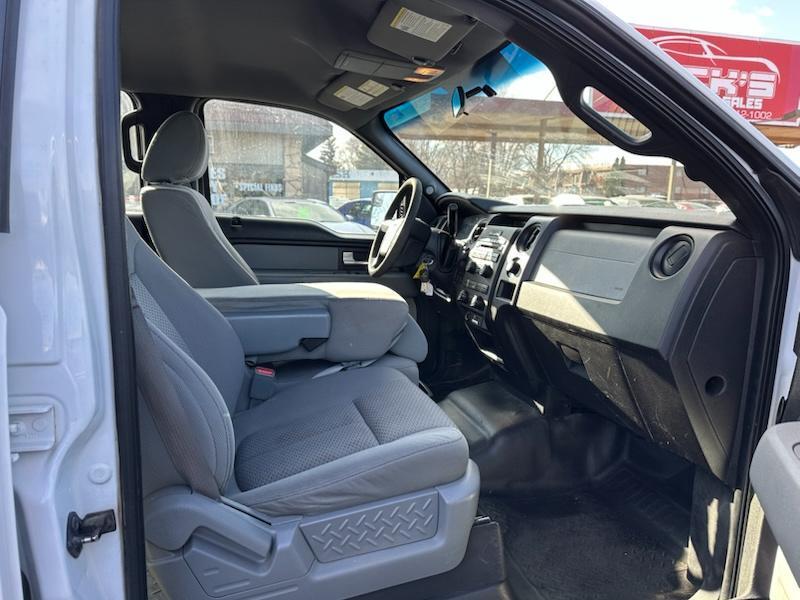 Ford F-150 XL SuperCrew 4WD 2014