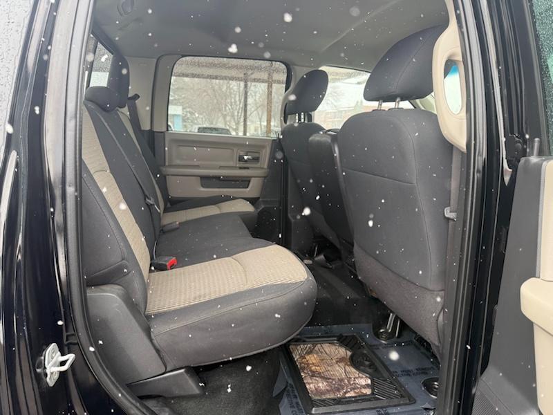 RAM 1500 SLT Crew Cab 4WD 2012