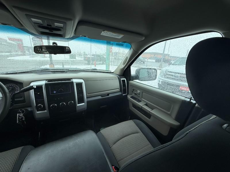 RAM 1500 SLT Crew Cab 4WD 2012