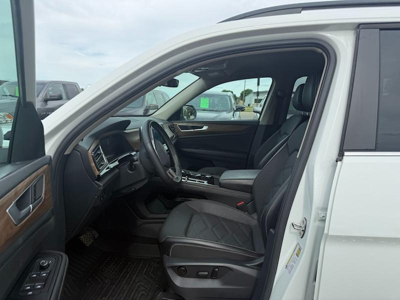 Volkswagen Atlas SE w/Technology 4MOTION 2024