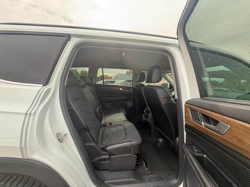 Volkswagen Atlas SE w/Technology 4MOTION 2024