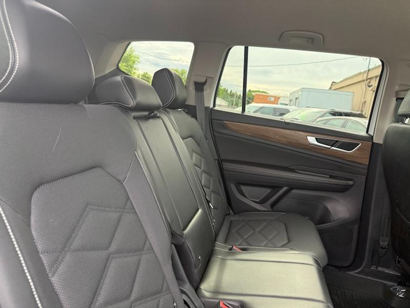 Volkswagen Atlas SE w/Technology 4MOTION 2024