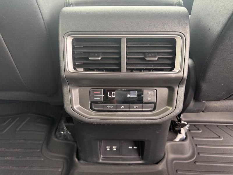 Volkswagen Atlas SE w/Technology 4MOTION 2024