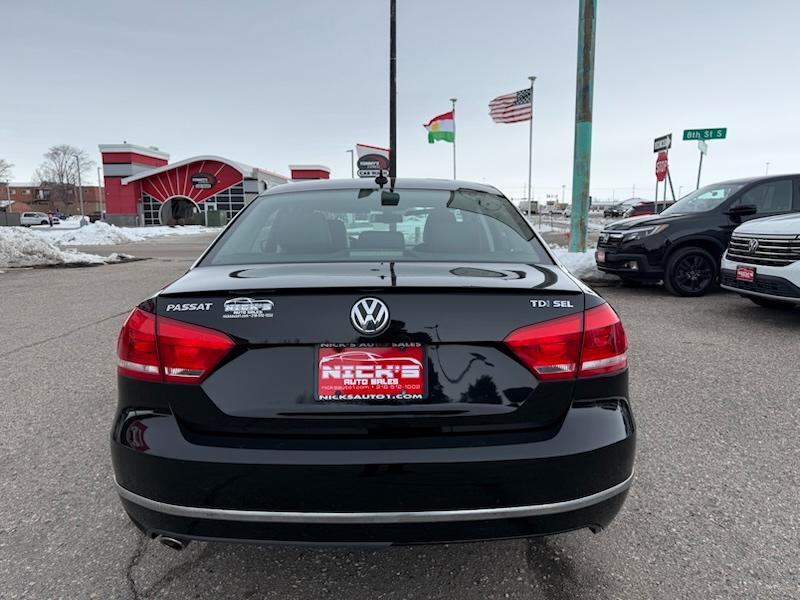 Volkswagen Passat 2.0L TDI SEL Premium 2013