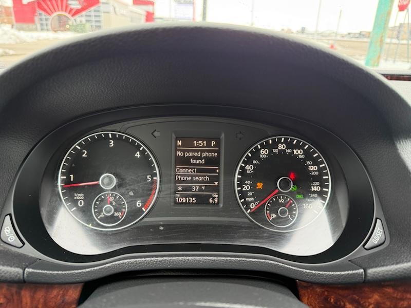 Volkswagen Passat 2.0L TDI SEL Premium 2013
