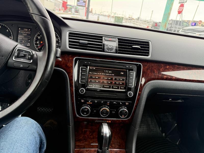 Volkswagen Passat 2.0L TDI SEL Premium 2013