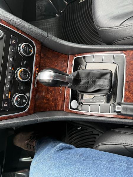 Volkswagen Passat 2.0L TDI SEL Premium 2013