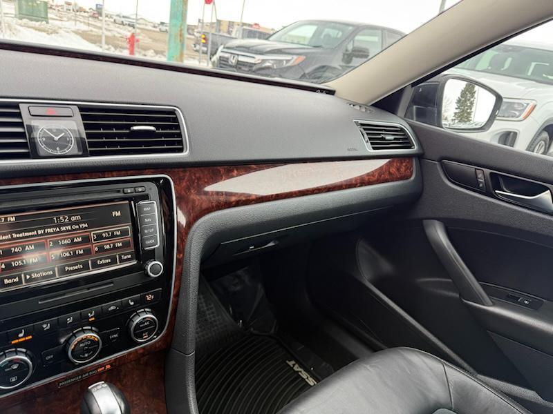 Volkswagen Passat 2.0L TDI SEL Premium 2013