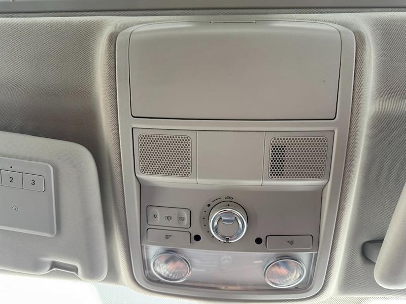 Volkswagen Passat 2.0L TDI SEL Premium 2013