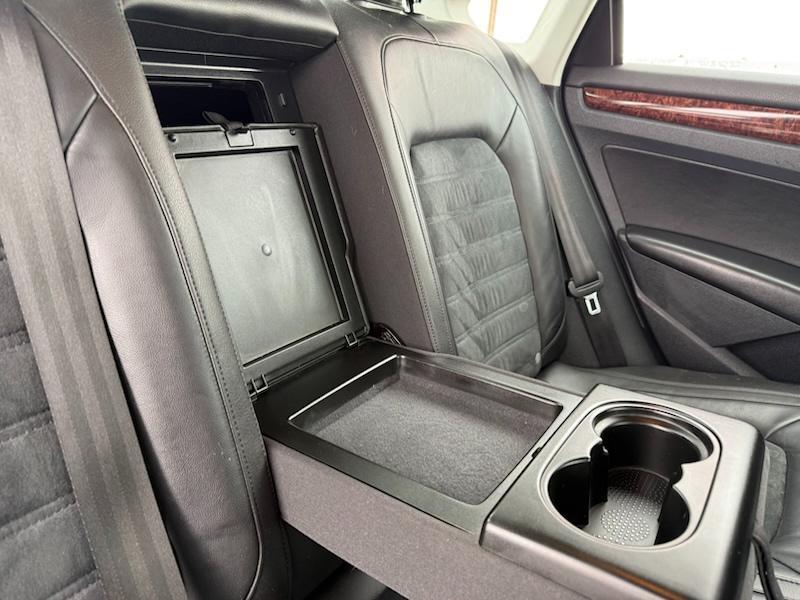 Volkswagen Passat 2.0L TDI SEL Premium 2013