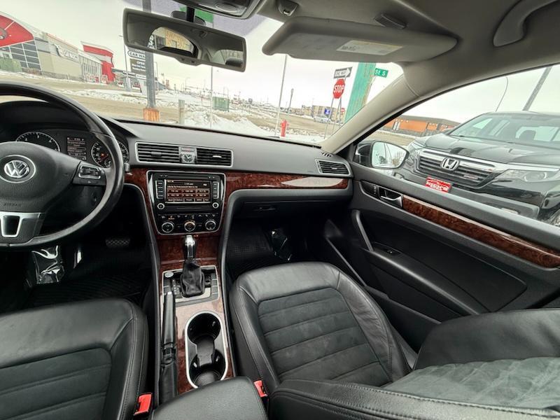 Volkswagen Passat 2.0L TDI SEL Premium 2013