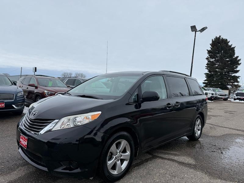 Toyota Sienna LE FWD 8-Passenger V6 2013