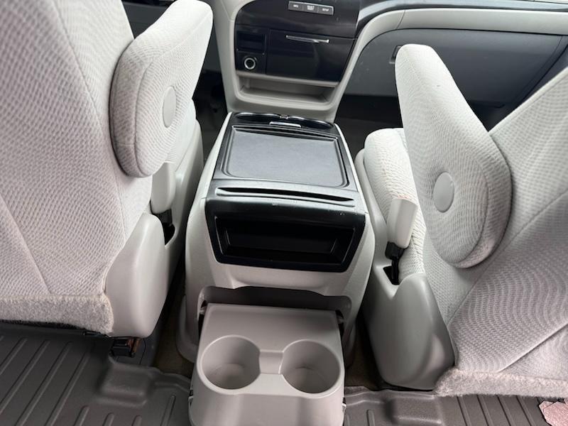 Toyota Sienna LE FWD 8-Passenger V6 2013