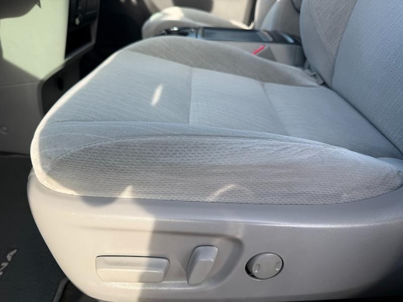 Toyota Sienna LE 7-Passenger AWD 2017