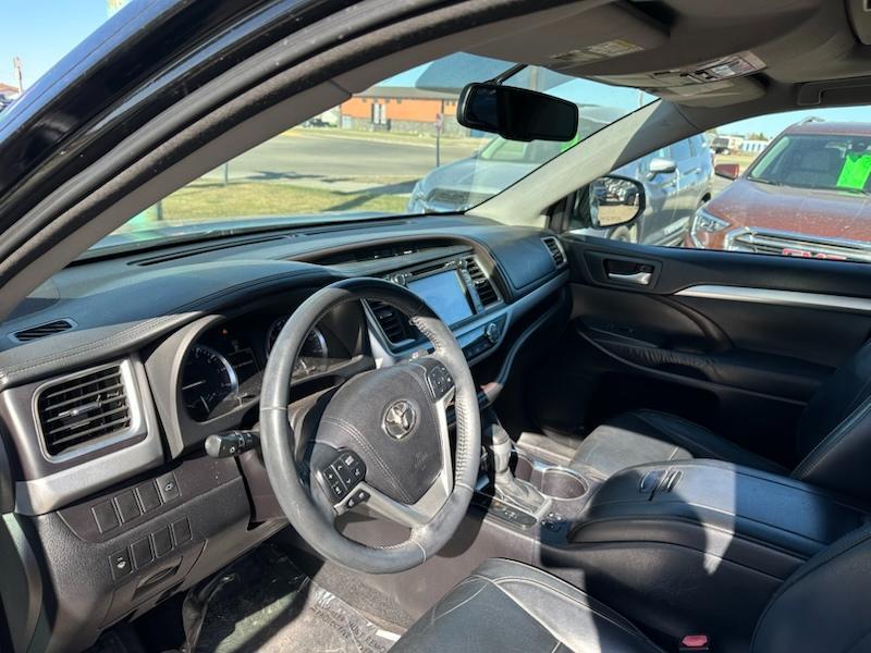 Toyota Highlander XLE AWD V6 2015