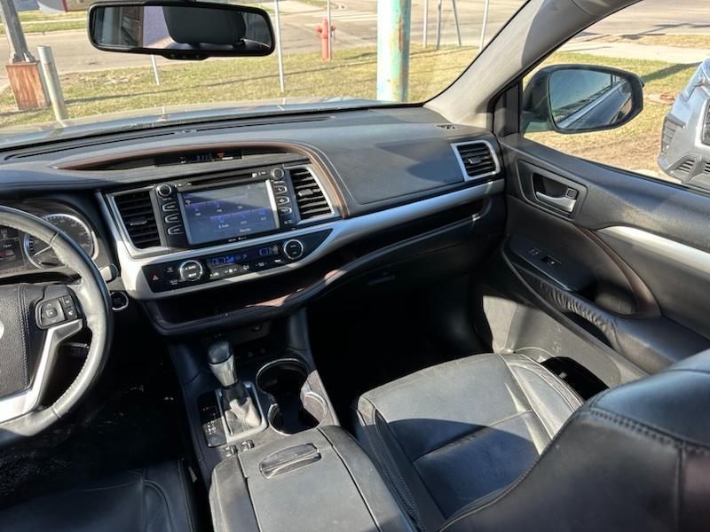 Toyota Highlander XLE AWD V6 2015