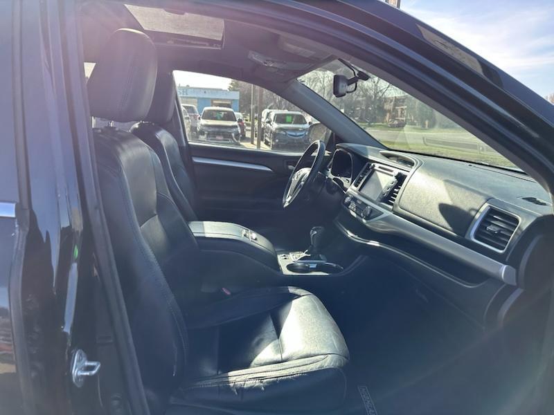 Toyota Highlander XLE AWD V6 2015