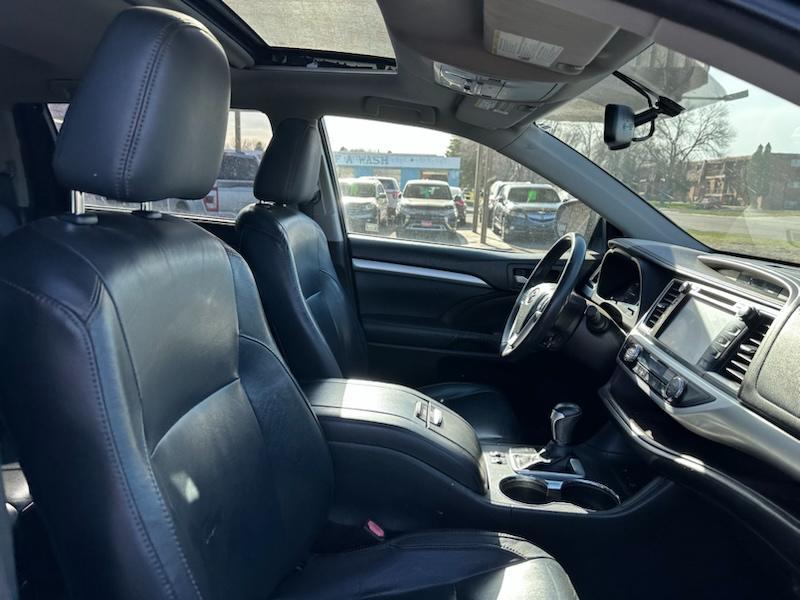 Toyota Highlander XLE AWD V6 2015