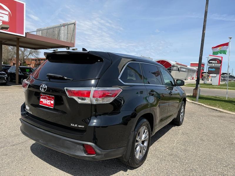 Toyota Highlander XLE AWD V6 2015