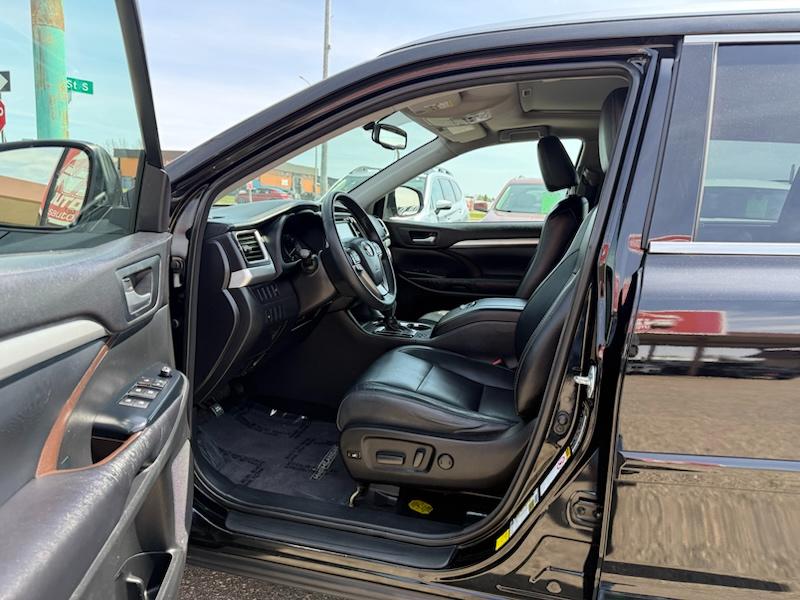 Toyota Highlander XLE AWD V6 2015