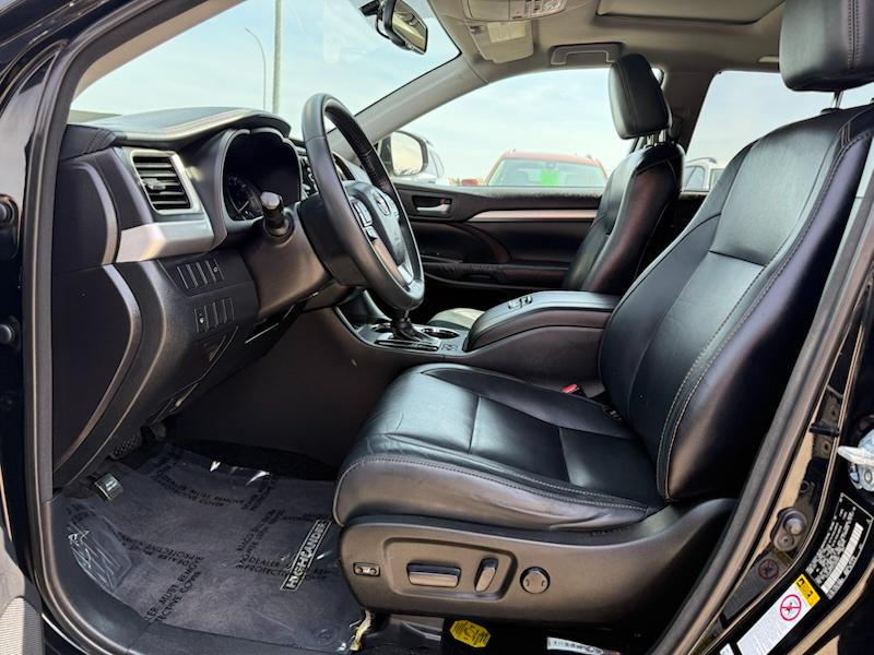 Toyota Highlander XLE AWD V6 2015