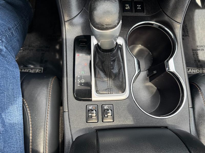 Toyota Highlander XLE AWD V6 2015
