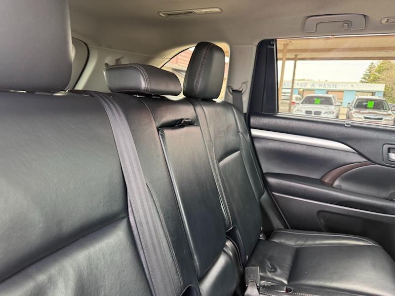 Toyota Highlander XLE AWD V6 2015