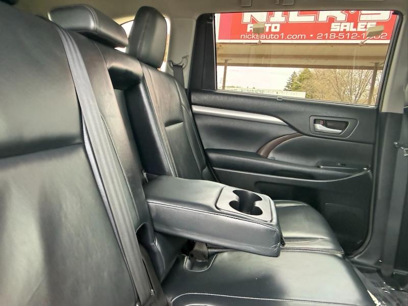 Toyota Highlander XLE AWD V6 2015