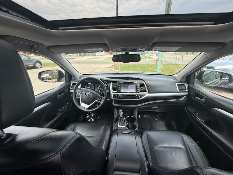 Toyota Highlander XLE AWD V6 2015