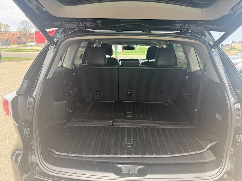 Toyota Highlander XLE AWD V6 2015