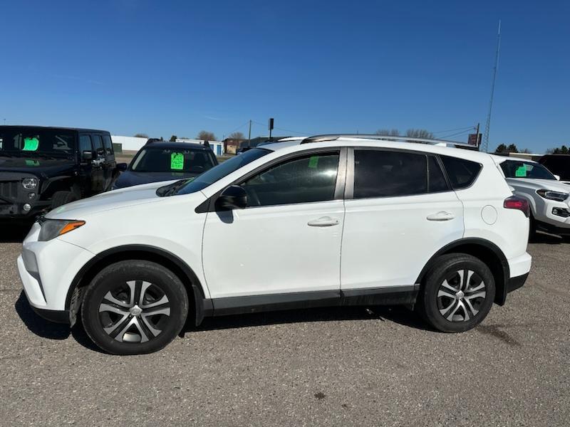 Toyota RAV4 LE AWD 2016