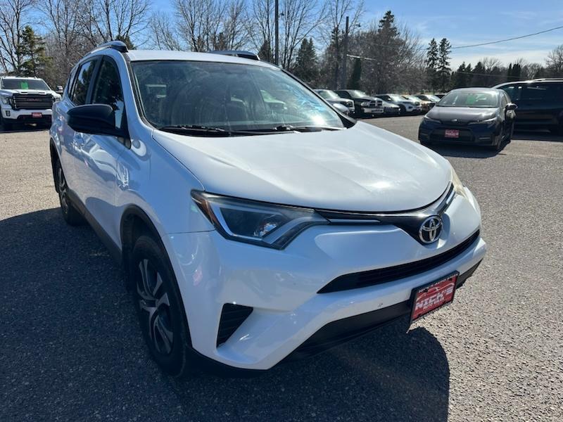 Toyota RAV4 LE AWD 2016