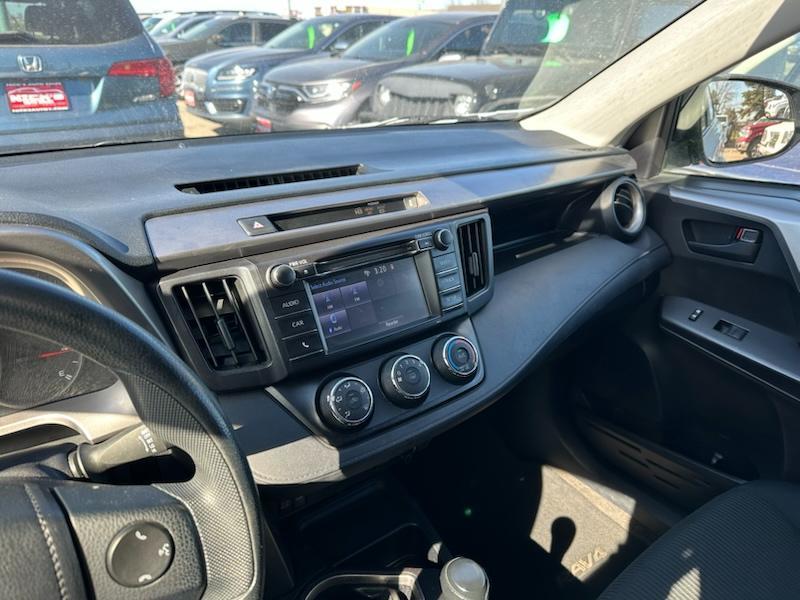 Toyota RAV4 LE AWD 2016