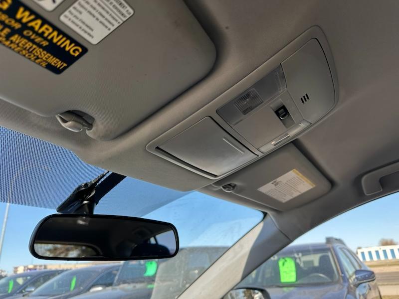 Toyota RAV4 LE AWD 2016