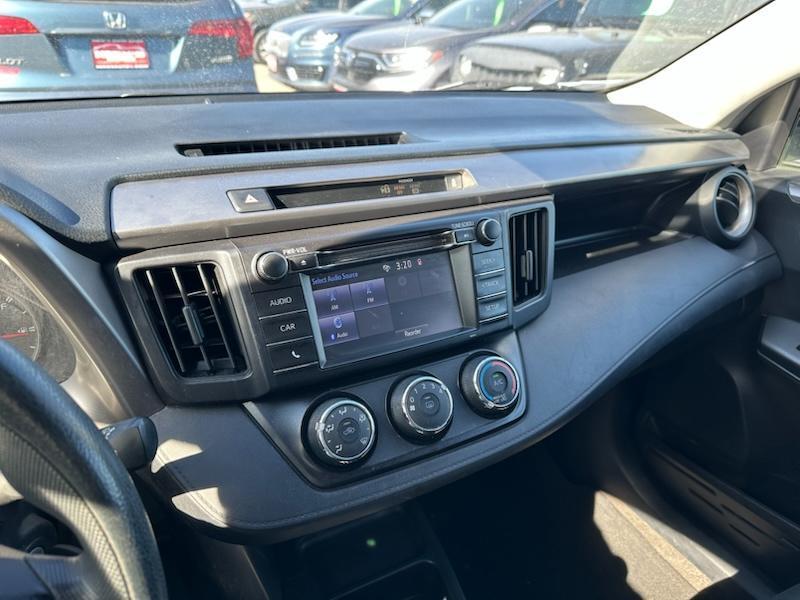 Toyota RAV4 LE AWD 2016