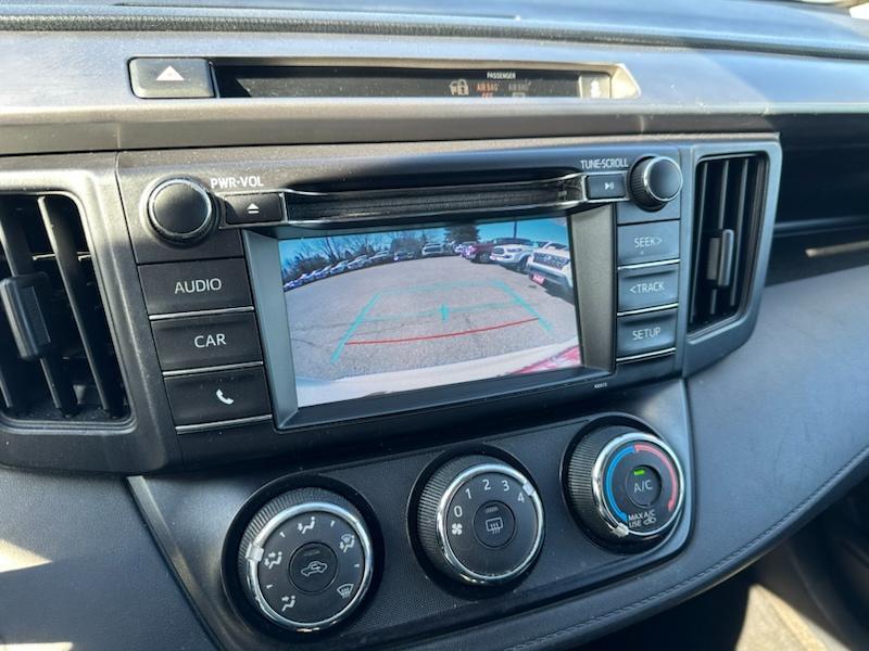 Toyota RAV4 LE AWD 2016