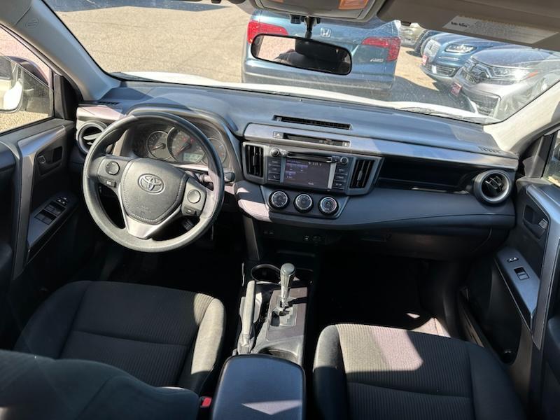 Toyota RAV4 LE AWD 2016