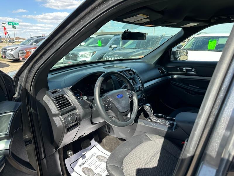 Ford Explorer XLT 4WD 2018