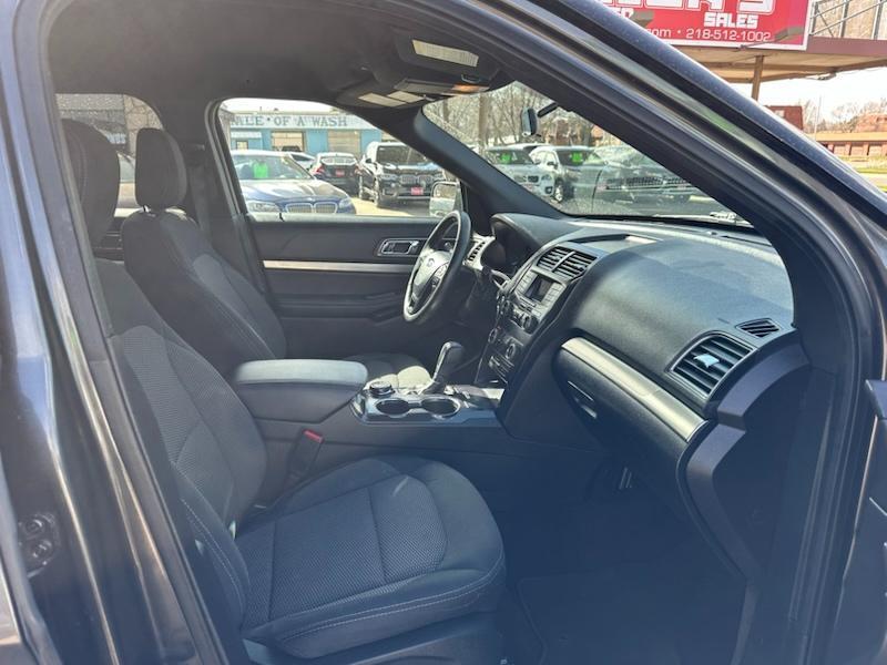 Ford Explorer XLT 4WD 2018