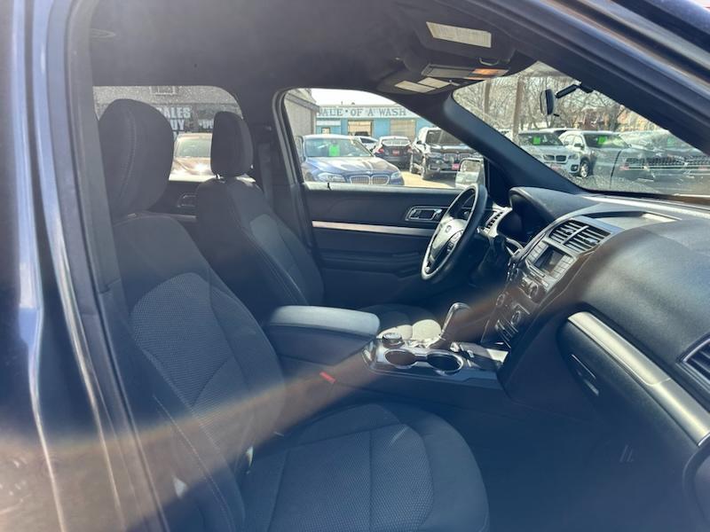 Ford Explorer XLT 4WD 2018