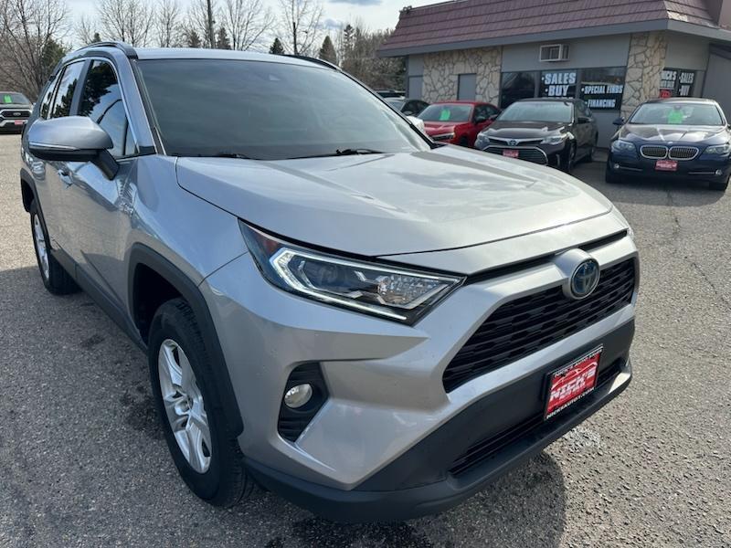 Toyota RAV4 Hybrid XLE 2021