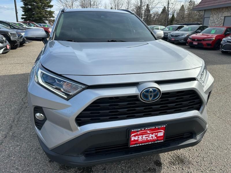 Toyota RAV4 Hybrid XLE 2021