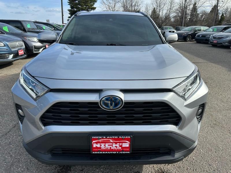 Toyota RAV4 Hybrid XLE 2021