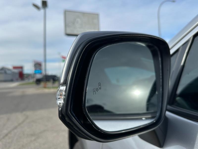 Toyota RAV4 Hybrid XLE 2021