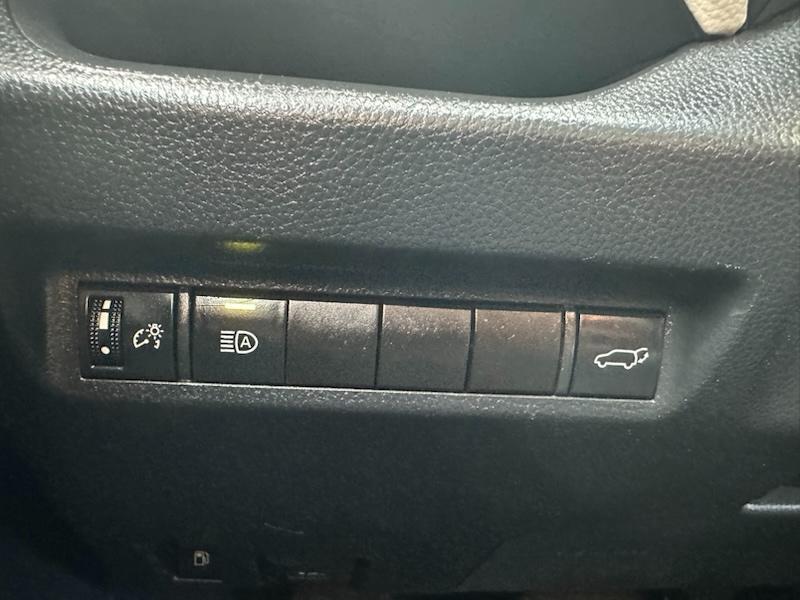 Toyota RAV4 Hybrid XLE 2021