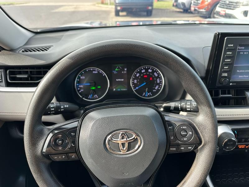 Toyota RAV4 Hybrid XLE 2021