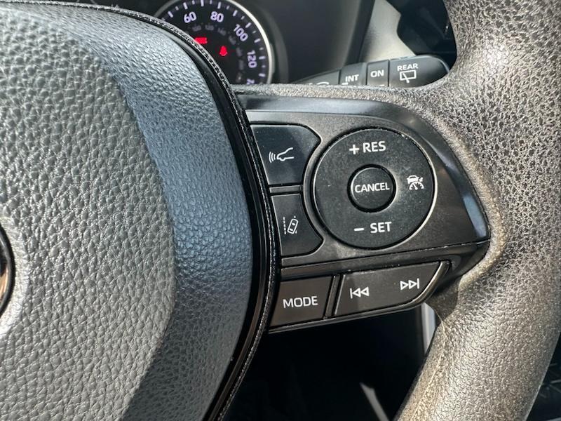 Toyota RAV4 Hybrid XLE 2021