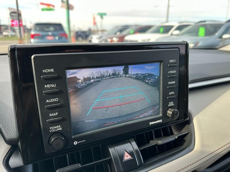 Toyota RAV4 Hybrid XLE 2021