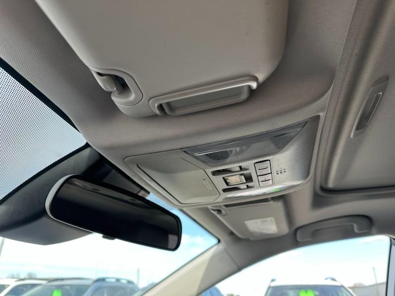 Toyota RAV4 Hybrid XLE 2021